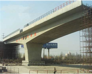 河南德滨高速跨京沪铁路高架桥水平转体